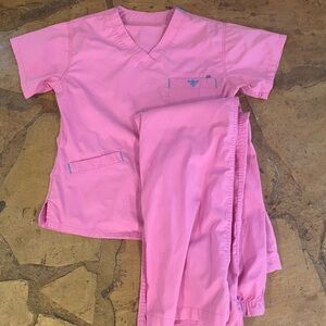 Scrubs pink